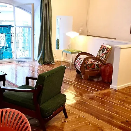 Akicity Baixa Elm Lisbon
