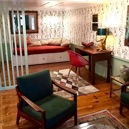 Akicity Baixa Elm * Lisbon